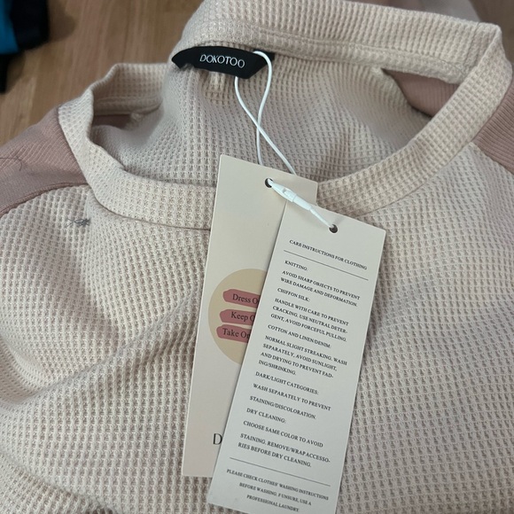 Sweater - Picture 3 of 5